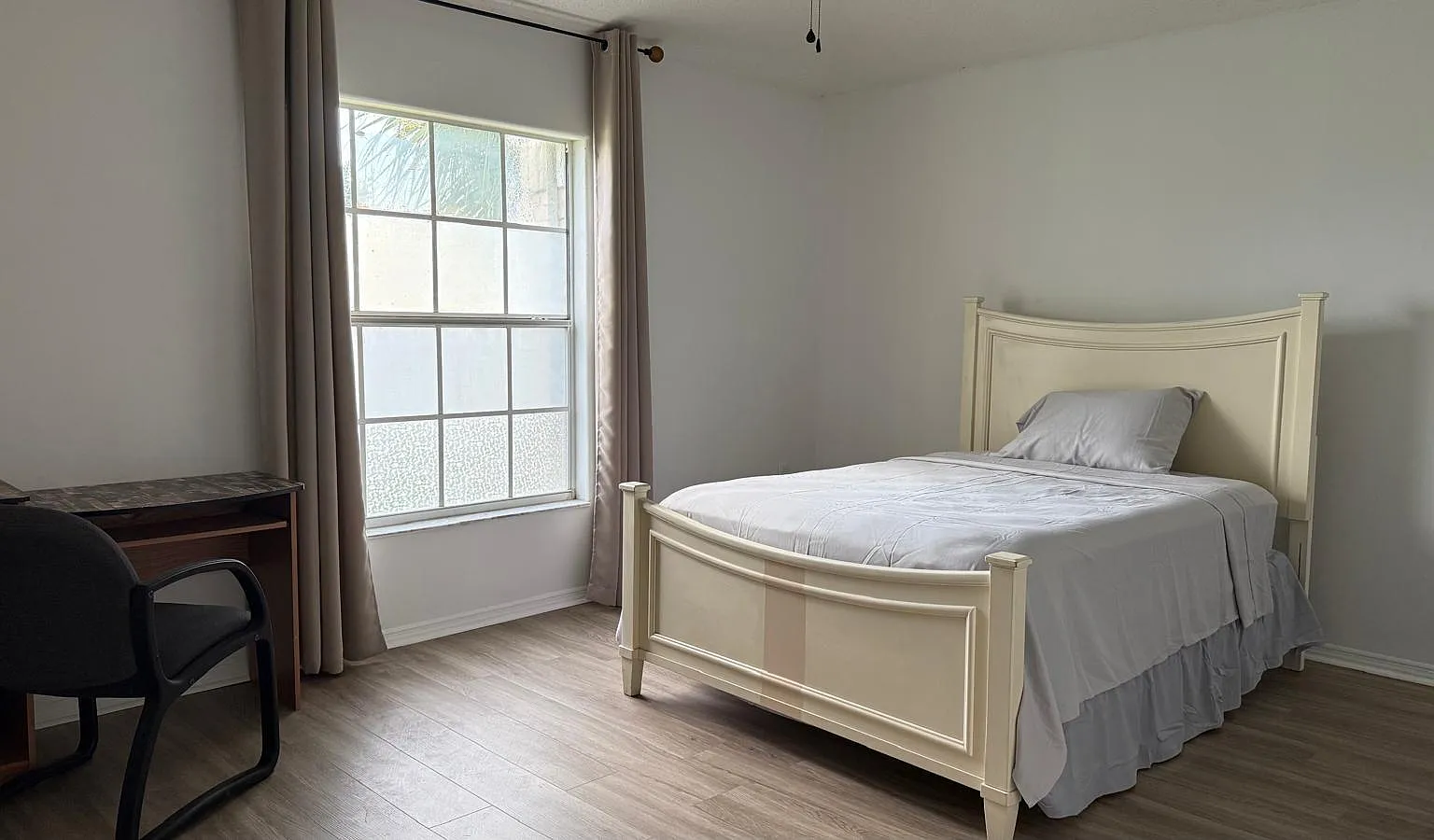 4 bed, 2.0 bath, 1800 sqft, $953 — Photo 3