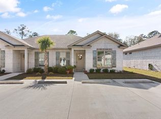 47 Miller Ln, Brunswick, GA 31523