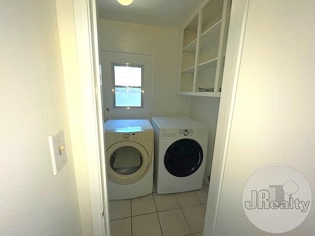 1st image of 5521 W 138th Pl