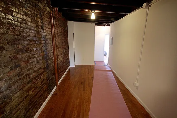 Rented by Aether Property Group | media 28