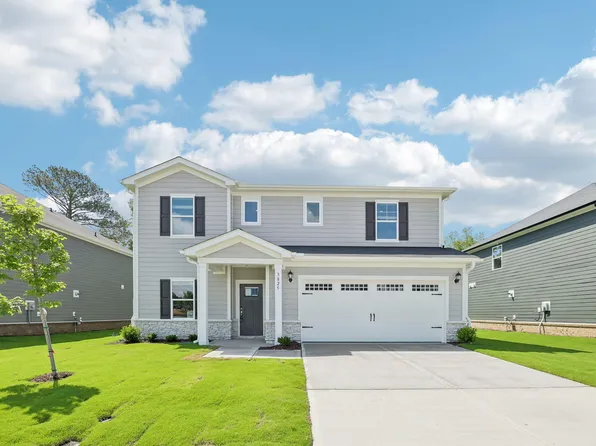 3825 Rosebush Dr, Zebulon, NC 27597