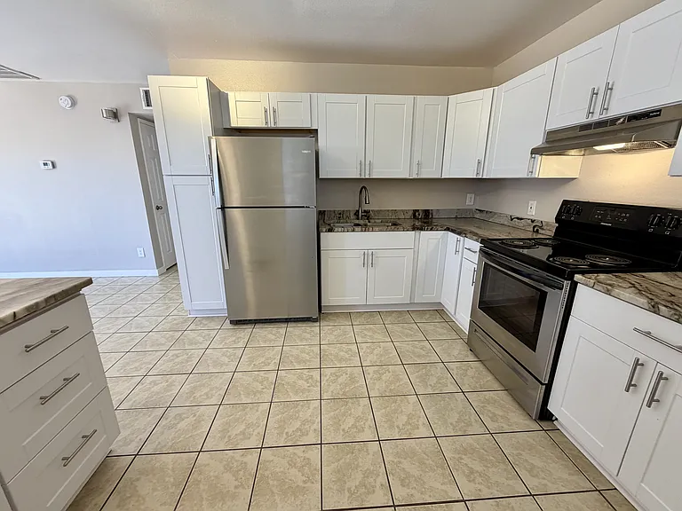 5716 E 23rd St #3 — Photo 10