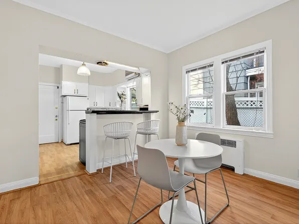 7 Roosevelt Terrace image 12 of 49