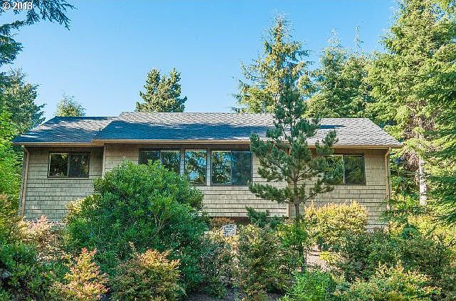 1st image of 458 Salishan Hills Dr