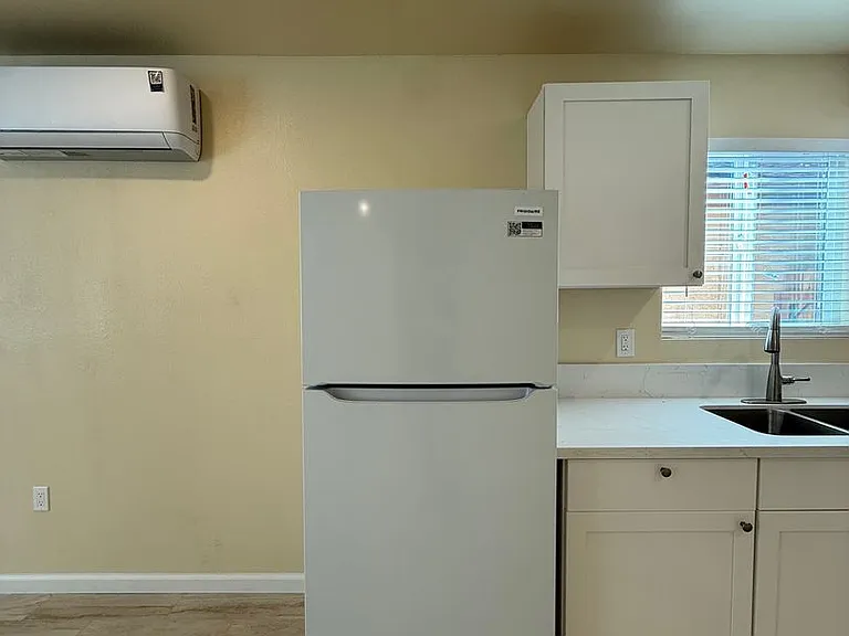 1215 Mira Flores Dr — Photo 13