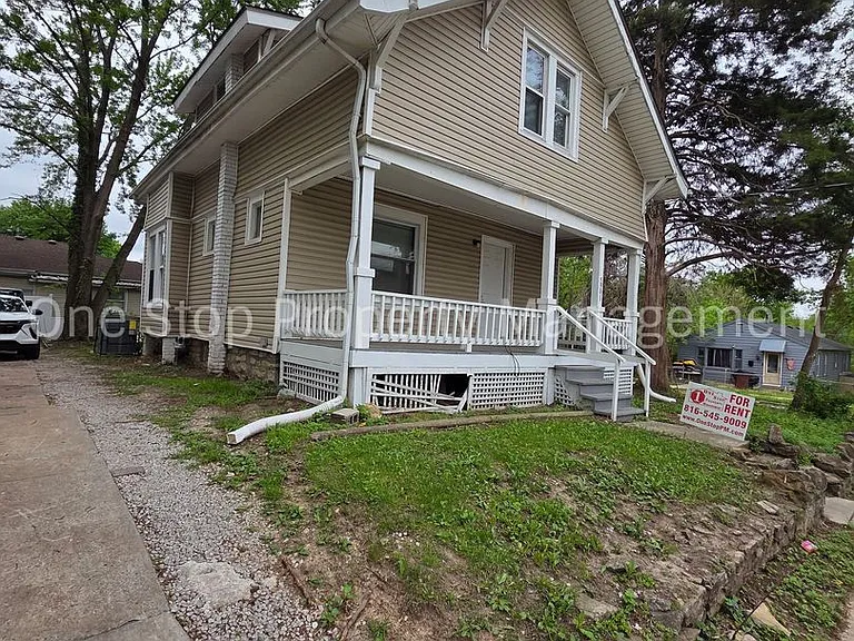 5901 Lexington Ave — Photo 2