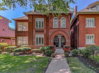 4200 W Pine Blvd, Saint Louis, MO 63108
