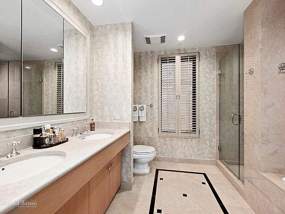 5th image of 15 E 69th St #8A