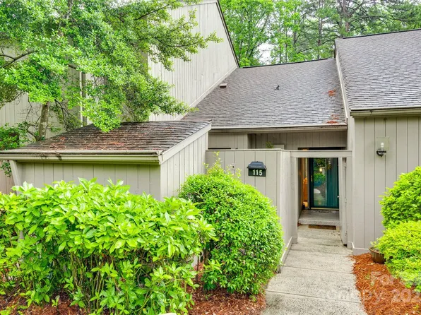 115 Pine Grove Cir, Clover, SC 29710