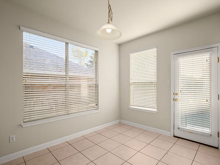10105 Wind Cave Trl — Photo 10