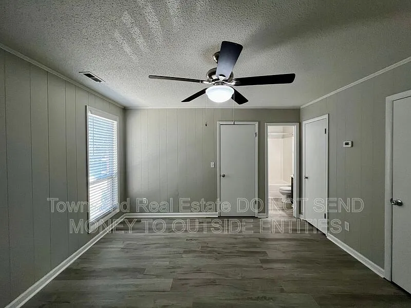 1 bed, 1.0 bath, 700 sqft, $835 — Photo 4