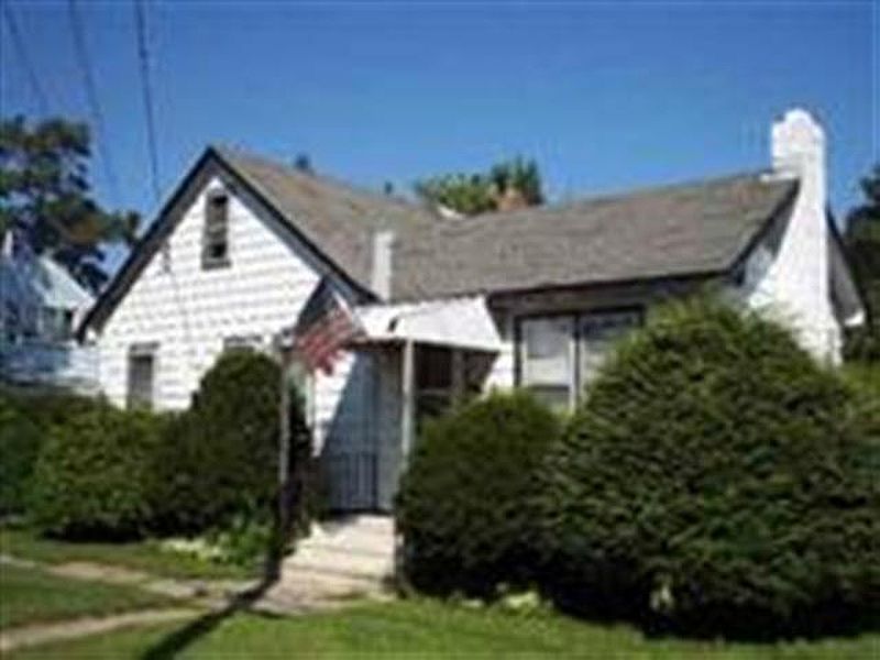 2nd image of 3210 WILLIAMS Street