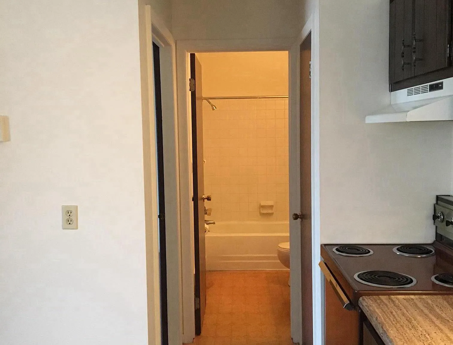 Oak Glen Apartments — Photo 4