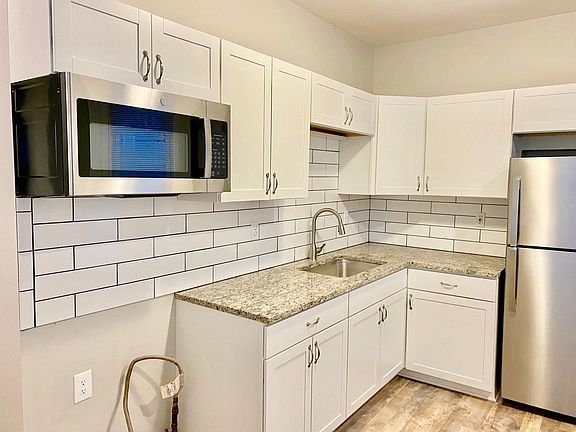 Gas stove/oven will arrive on 12/28