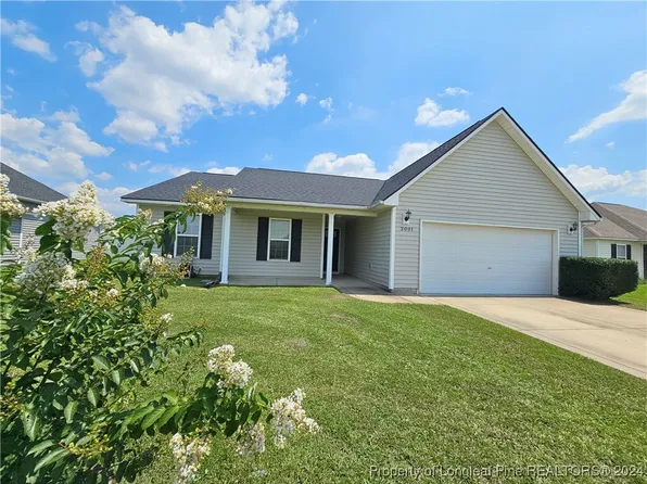 2001 Lioncoward Dr, Fayetteville, NC 28314