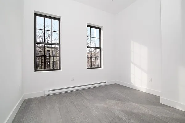 Rented by REAL New York | media 12