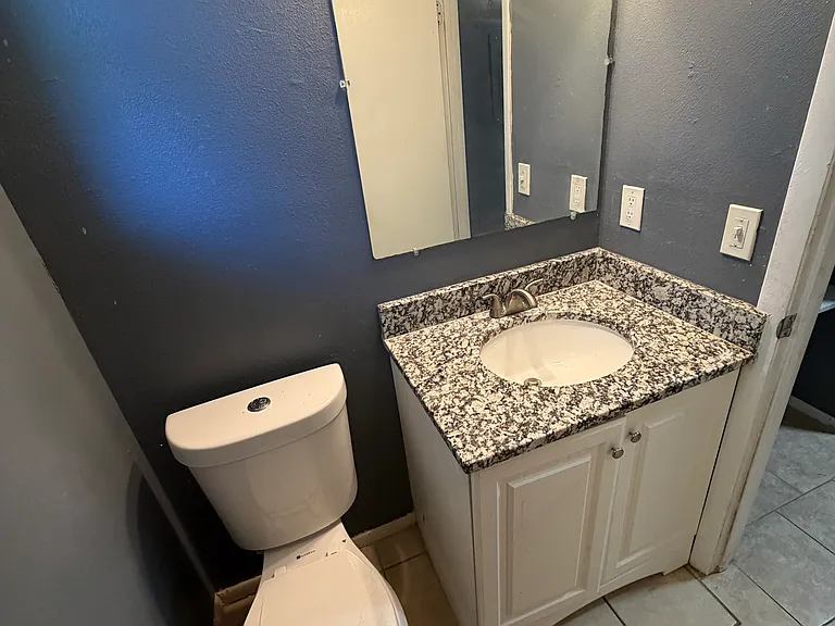 2300 W Cannon Ter NW #D — Photo 8