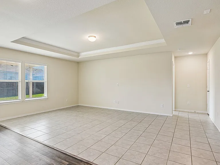 9121 Lookout Point — Photo 11