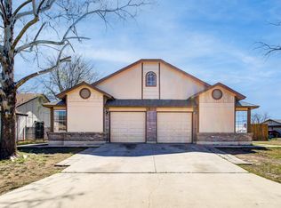 5279 Meadow Rise St, San Antonio, TX 78250