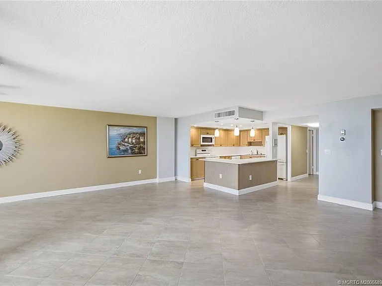 10410 S Ocean Dr #308 — Photo 17