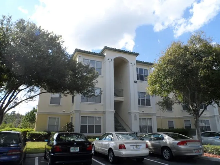 8927 Legacy Ct #20-201 — Photo 1