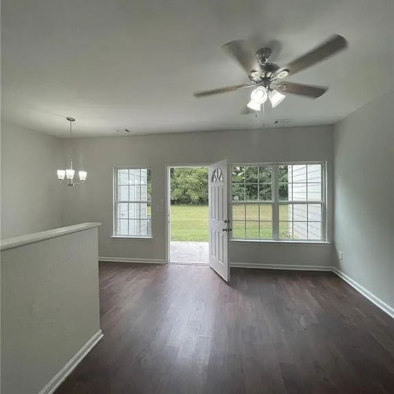 387 Brookview Dr — Photo 12