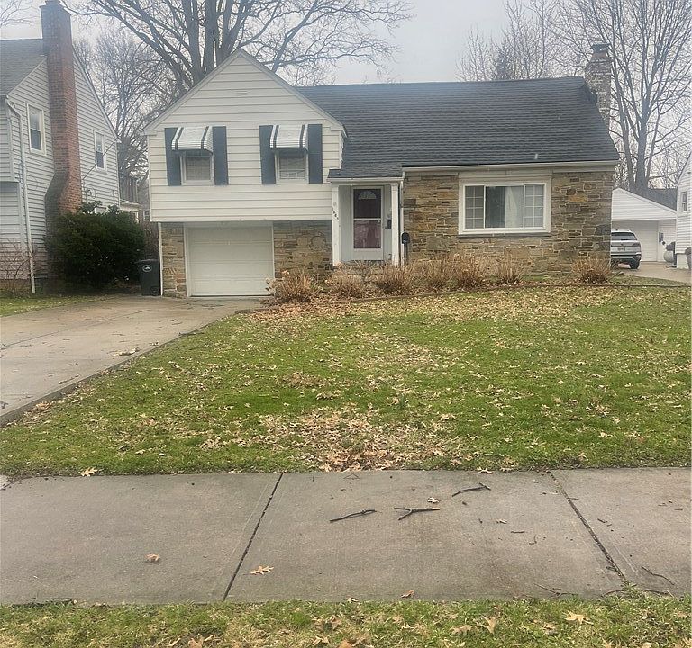 1st image of 1663 Lyndhurst Rd