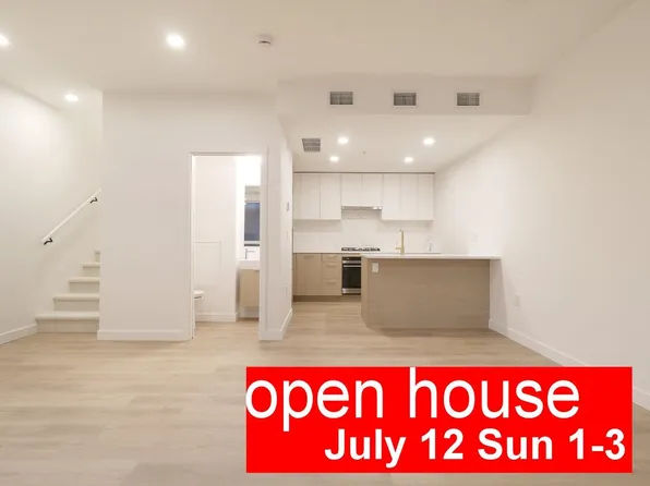 390 Guilby St #112, Coquitlam, BC V3K 3Y6