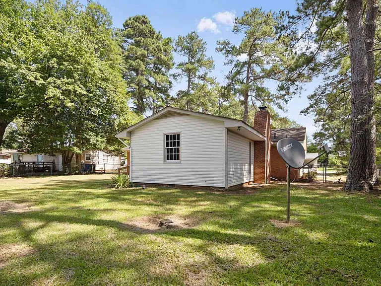 632 Rock Spring Rd — Photo 31