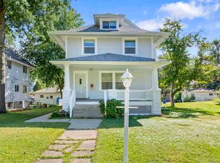 2027 4th Ave SE, Cedar Rapids, IA 52403