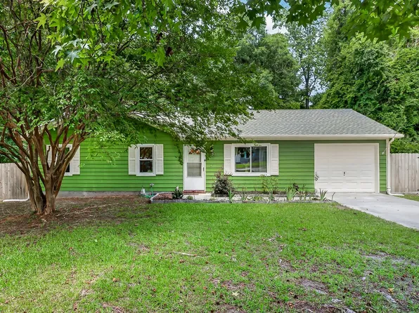 130 Falcon Crest Rd, Jacksonville, NC 28540
