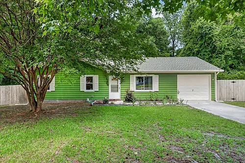 130 Falcon Crest Rd Photo 1