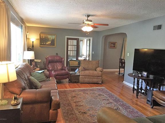 3rd image of 2842 Sydney St #1