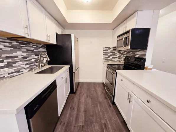 4200 S Valley View Blvd Unit 2047, Las Vegas, NV 89103