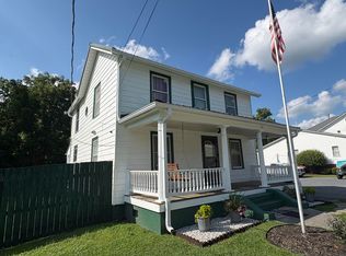 238 Monroe Ave, Ronceverte, WV 24970