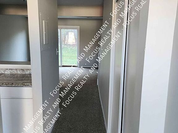 5th image of 1239 Green Valley Dr #B