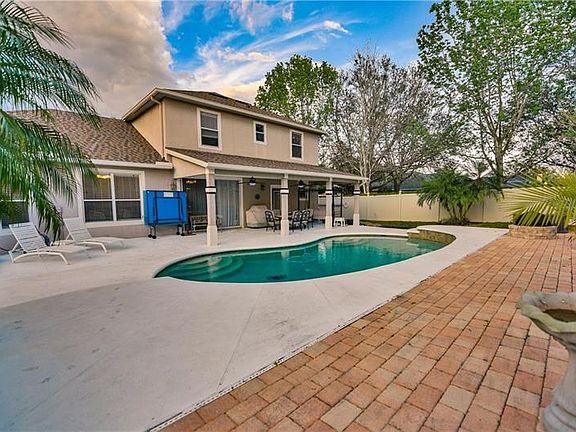 2nd image of 921 Arrington Cir