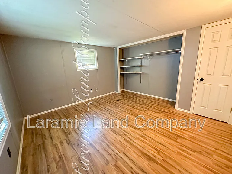 954 N McCue St #13 — Photo 4