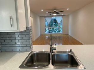 311 Montana Ave APT 204, Santa Monica, CA 90403