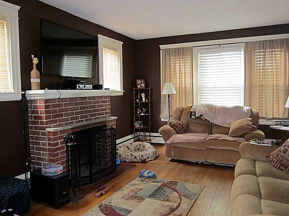 4th image of 62 Homewood Ave
