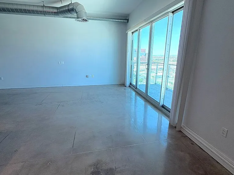 200 Hoover Ave #1010 — Photo 11