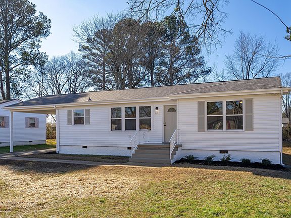 3rd image of 4604 Leslie Ln