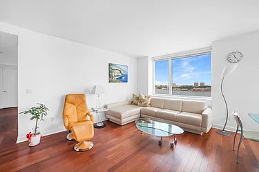 Rented by Nest Seekers International