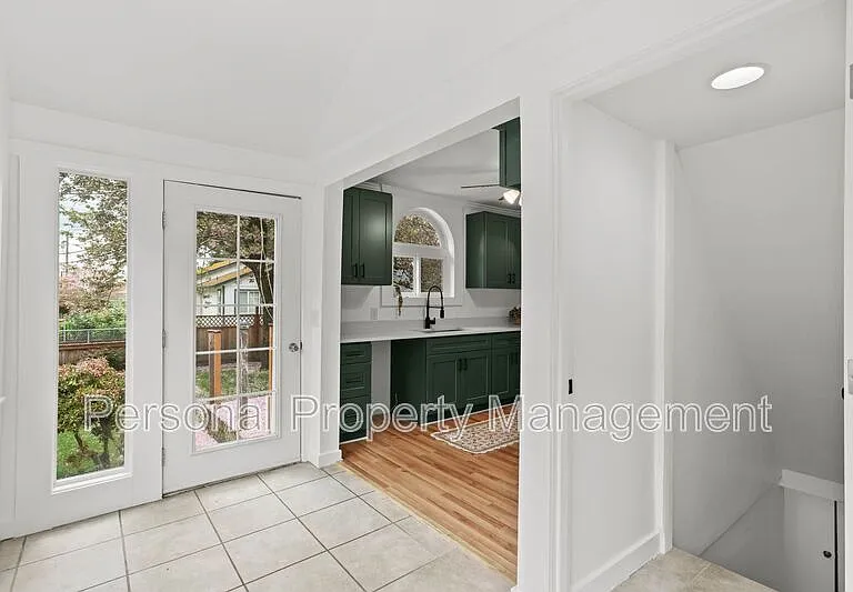 1346 NW Couch St — Photo 14