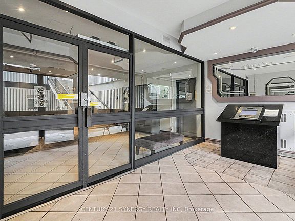 4th image of 158 B McArthur Ave #1202