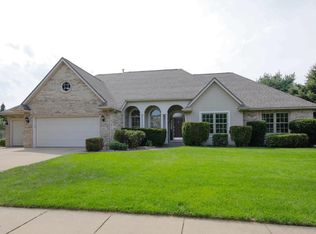 7482 Dunross Dr, Portage, MI 49024