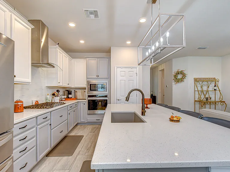 15371 Caravan Ave — Photo 12