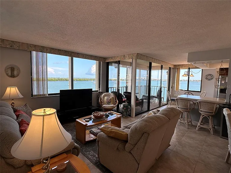 6295 Bahia Del Mar Cir #408 — Photo 19