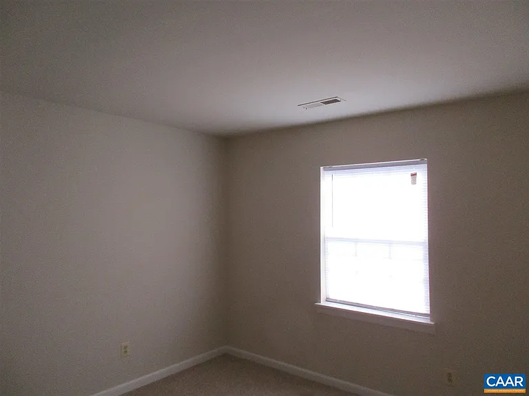 820 Runnel Ct #6 — Photo 10