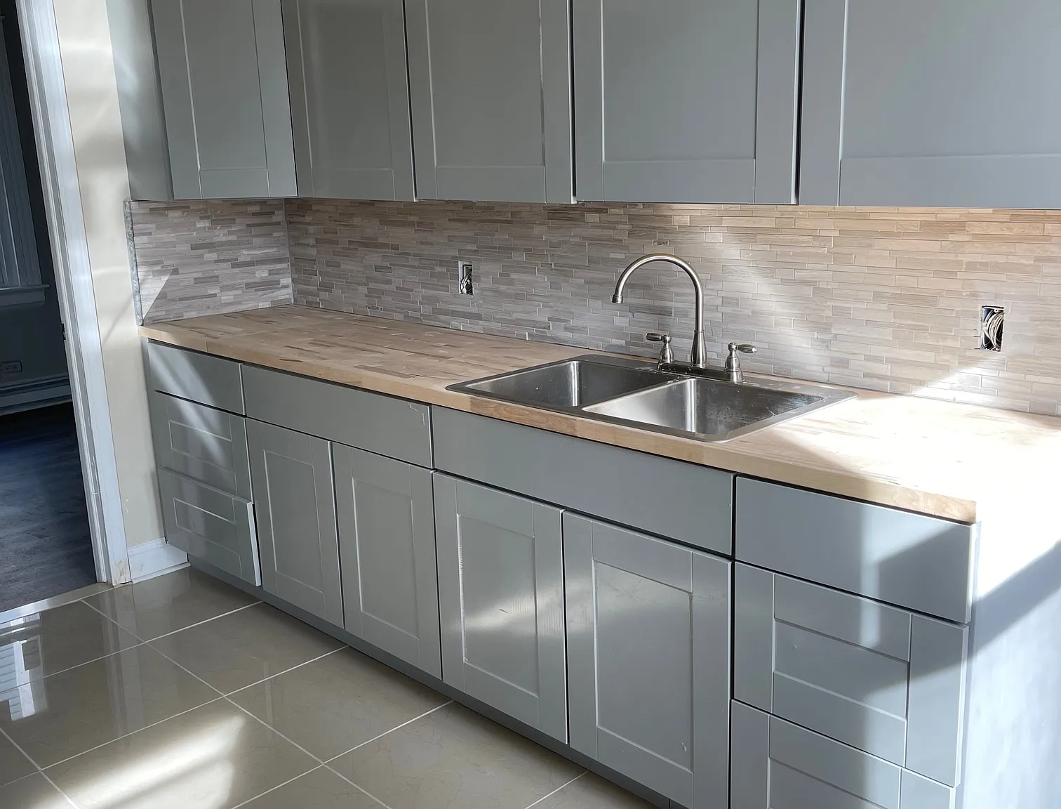 3 bed, 1200 sqft, $1,875 — Photo 3